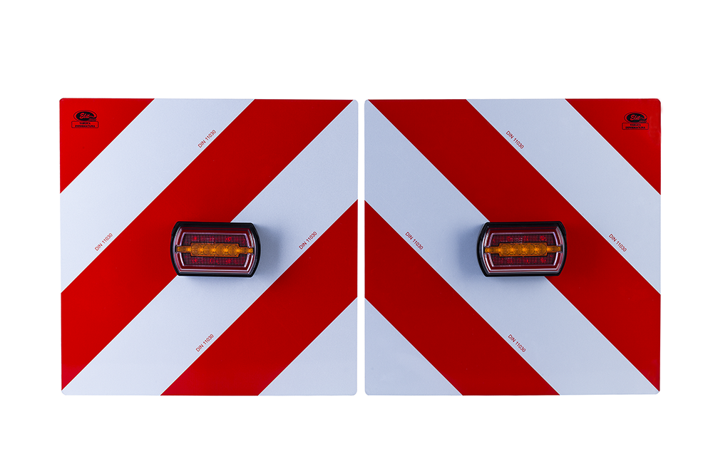 ZPR 3020 (8.2.2) Kit de feux à LED 12/24 V avec panneau pour charges hors gabarit, avec prise et connecteur Superseal